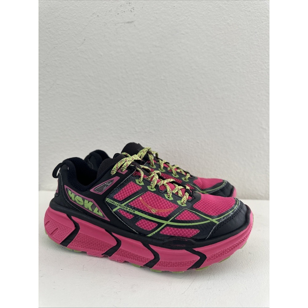 Hoka One One women's Challenger ATR Trail Running Shoes Beetroot/Jasmine Sz 5